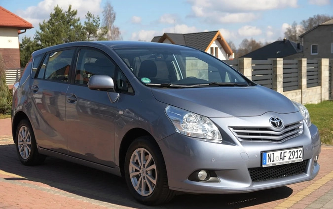 Toyota Verso cena 36500 przebieg: 155000, rok produkcji 2010 z Sulechów małe 667